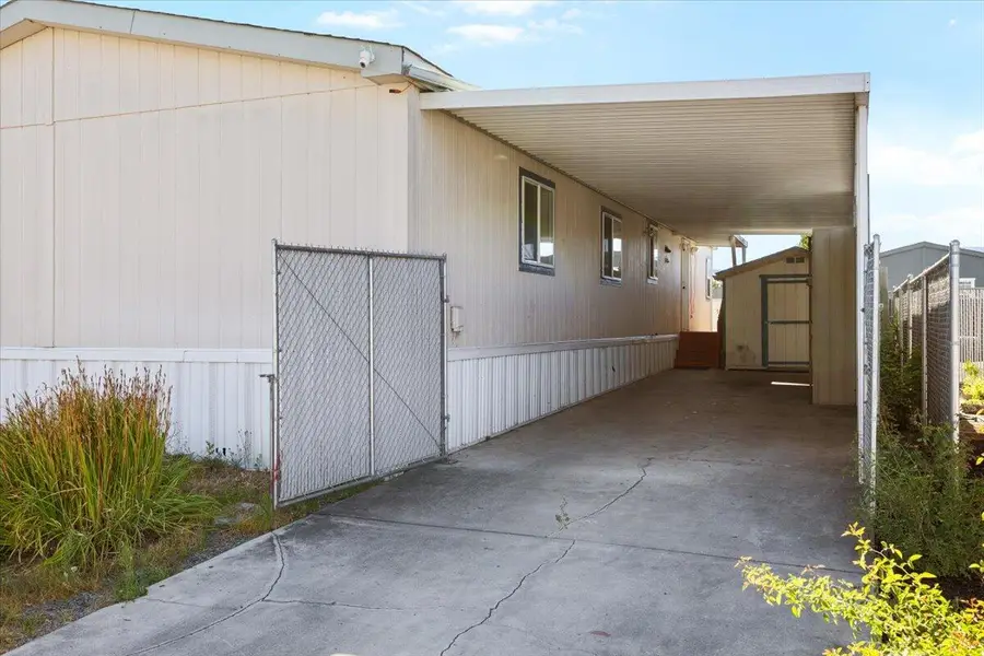 2552 Thorn Oak, Medford, OR 97501 - Image #3