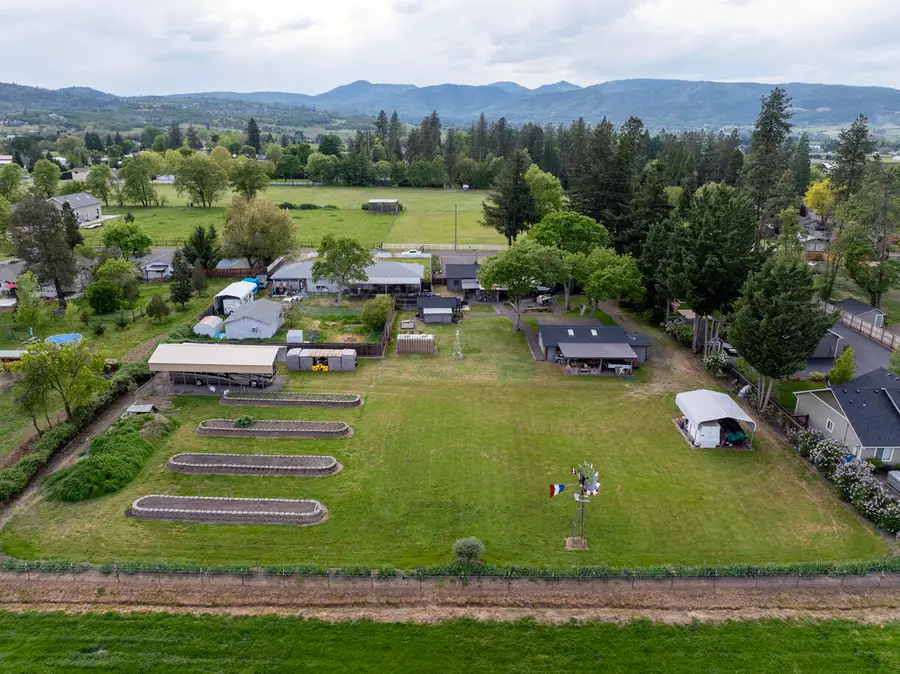 895 Casino, Medford, OR 97501 - Image #3