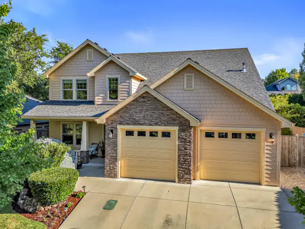 3909 Crystal Springs, Medford, OR 97504