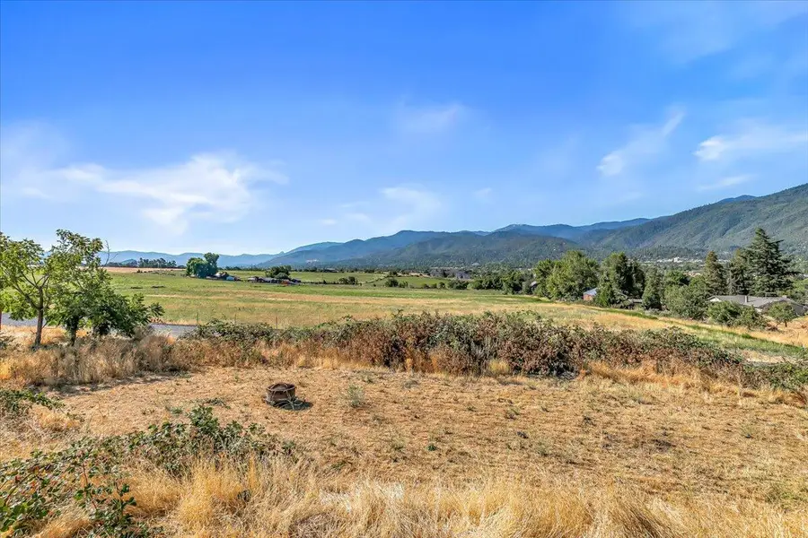 1330 N Mountain, Ashland, OR 97520 - Image #3