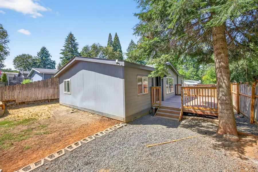 449 Fee Street, Butte Falls, OR 97522 - Image #2