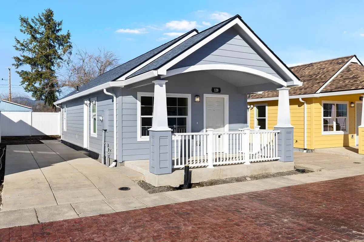 215 New Spirit, Medford, OR 97501 - Image #1