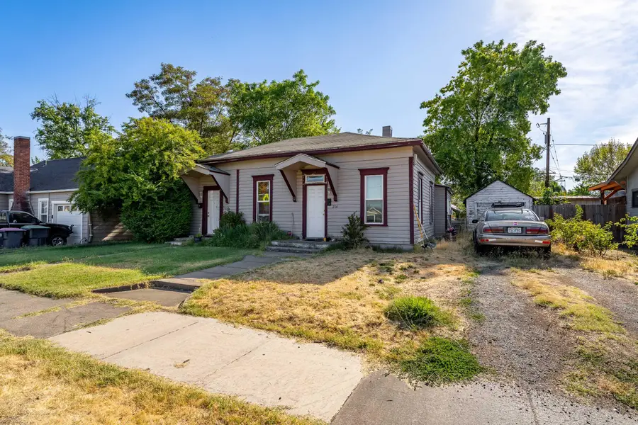 214 N Peach, Medford, OR 97501 - Image #3