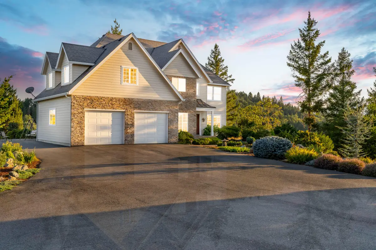 424 Needlewood Drive, Grants Pass, OR 97526 - #1