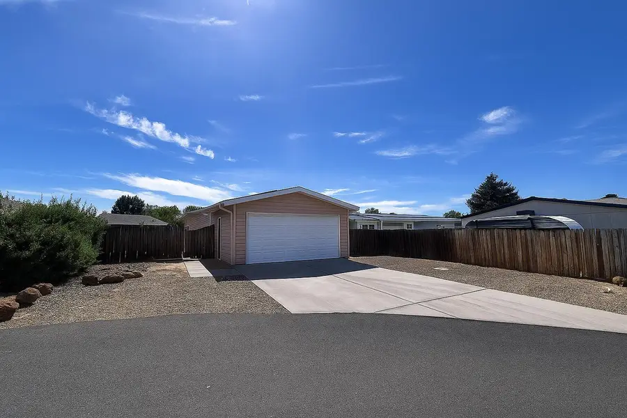 834 NE Paiute, Redmond, OR 97756 - Image #3