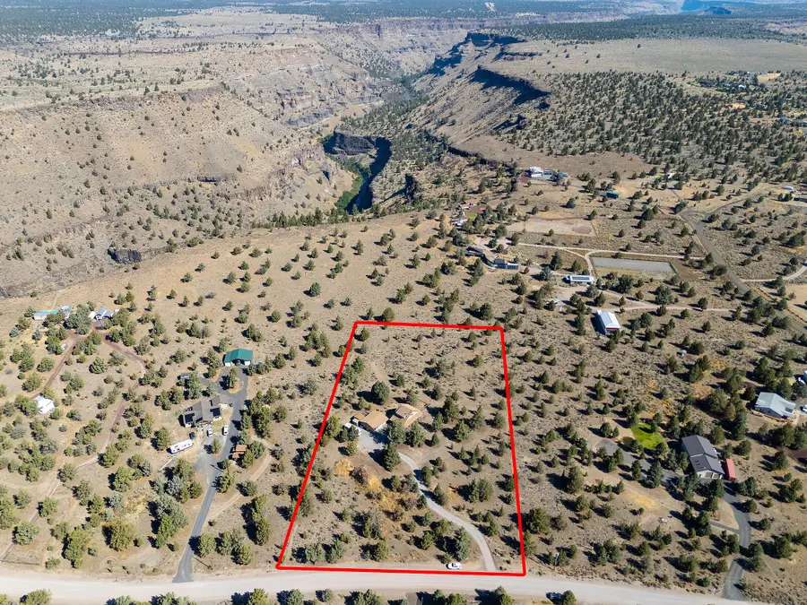 9949 Geneva View, Terrebonne, OR 97760 - Image #2