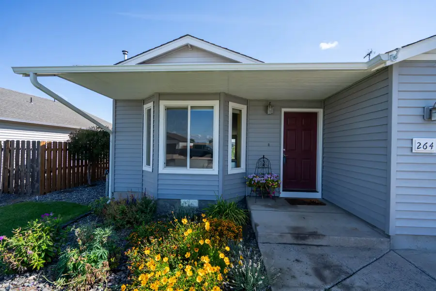 264 Center Ridge, Culver, OR 97734 - Image #2