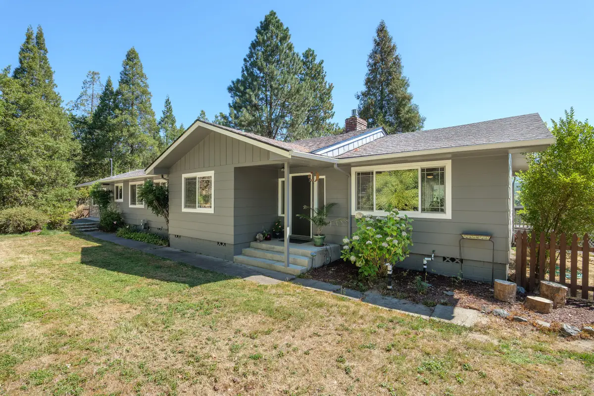 235 Larkin Road, Grants Pass, OR 97527 - Image #1