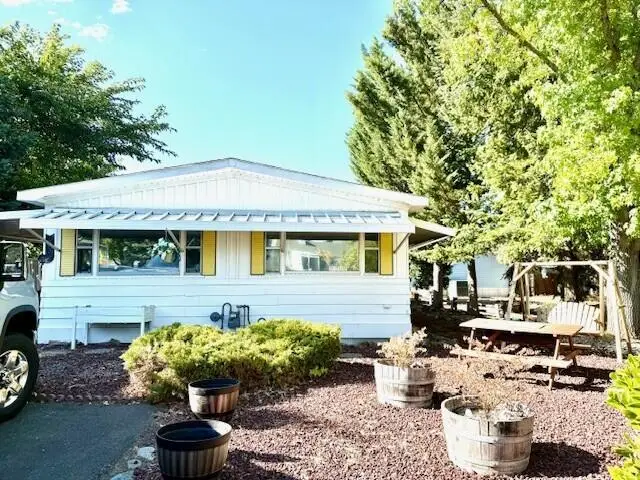 701 Westmont, Grants Pass, OR 97526 - Image #2