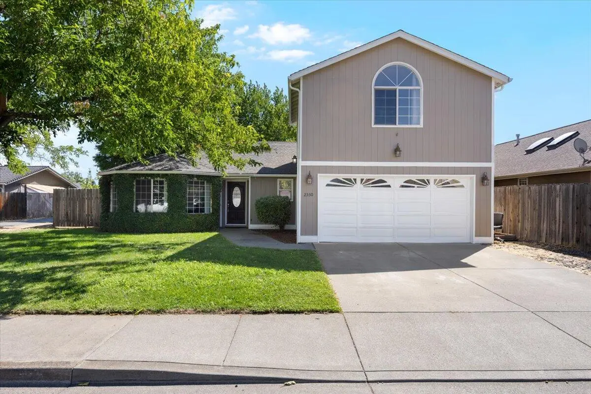 2530 Seneca, Medford, OR 97501 - Image #1