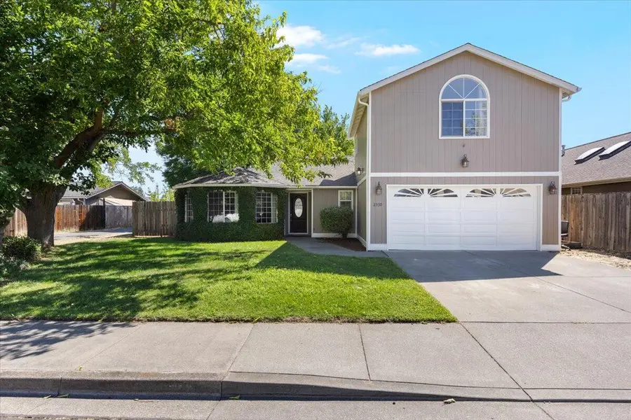 2530 Seneca, Medford, OR 97501 - Image #2