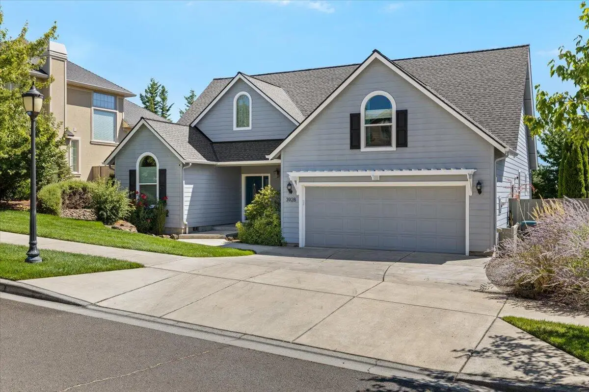 3928 Crystal Springs, Medford, OR 97504 - Image #1