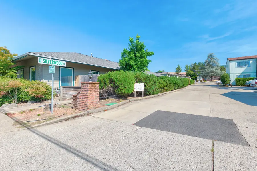 431 NE Silverwood, Grants Pass, OR 97526 - Image #3