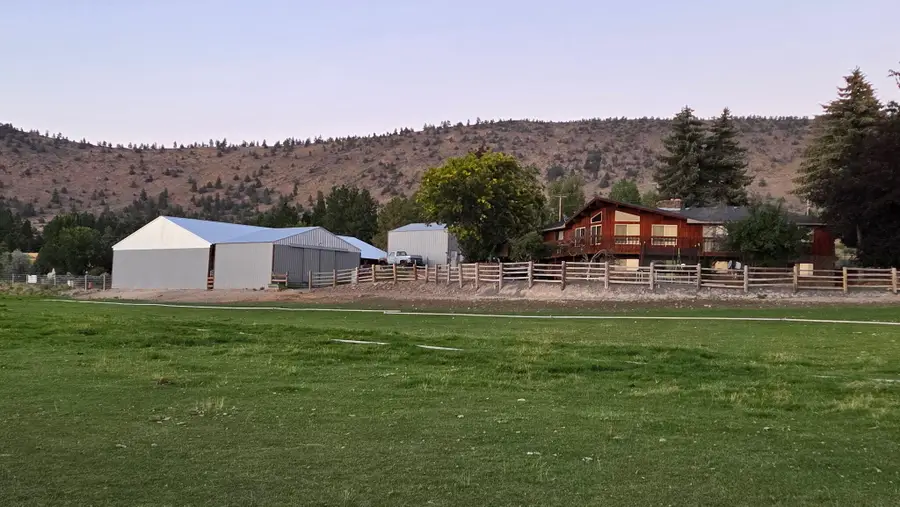 4162 Pine Grove Road, Klamath Falls, OR 97603 - #2