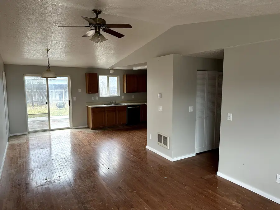 3158 SW Pumice Avenue, Redmond, OR 97756 - Image #3