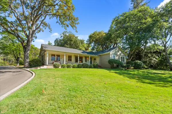 91 Black Oak, Medford, OR 97504