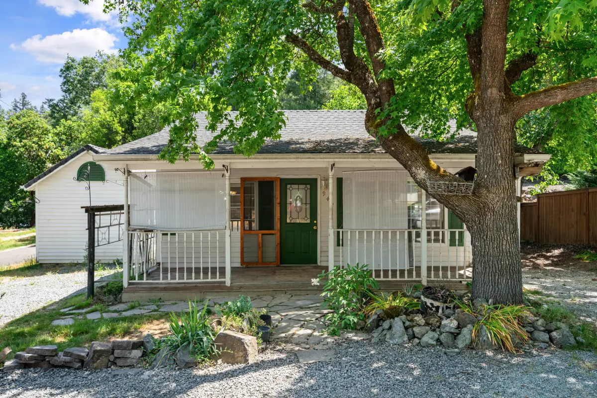 945 S Third, Jacksonville, OR 97530 - Image #1