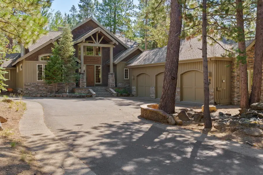 58026 Kinglet, Sunriver, OR 97707 - Image #3