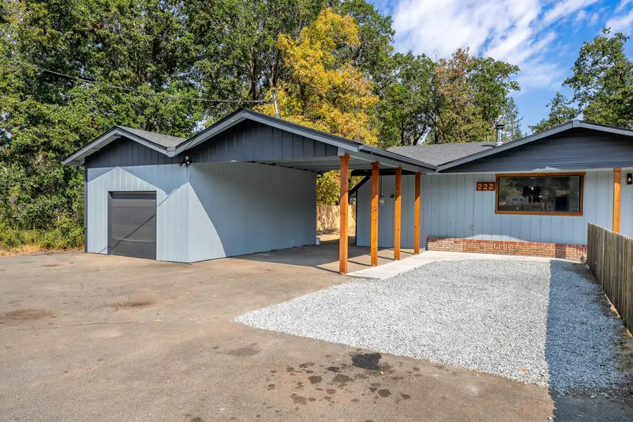 222 Shadywood, Cave Junction, OR 97523 - Image #2