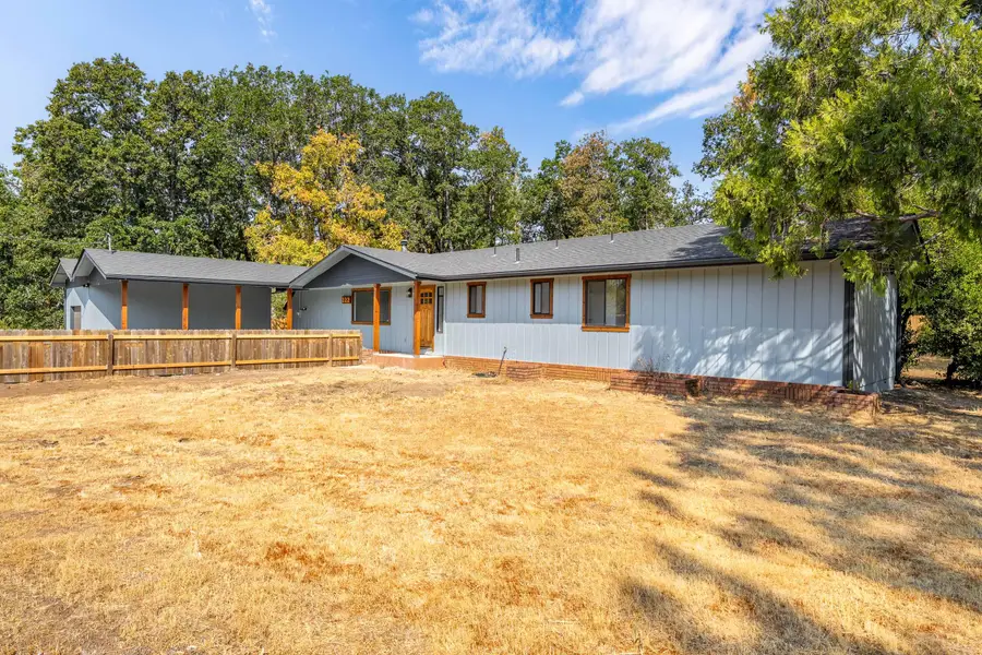 222 Shadywood, Cave Junction, OR 97523 - Image #3