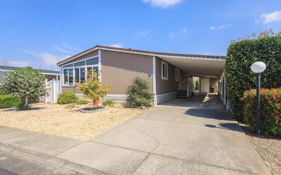 4729 S Pacific, Phoenix, OR 97535 - Image #2