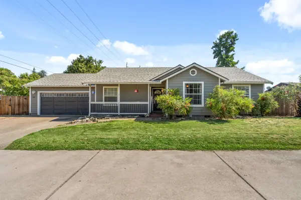 3050 Delta Waters, Medford, OR 97504