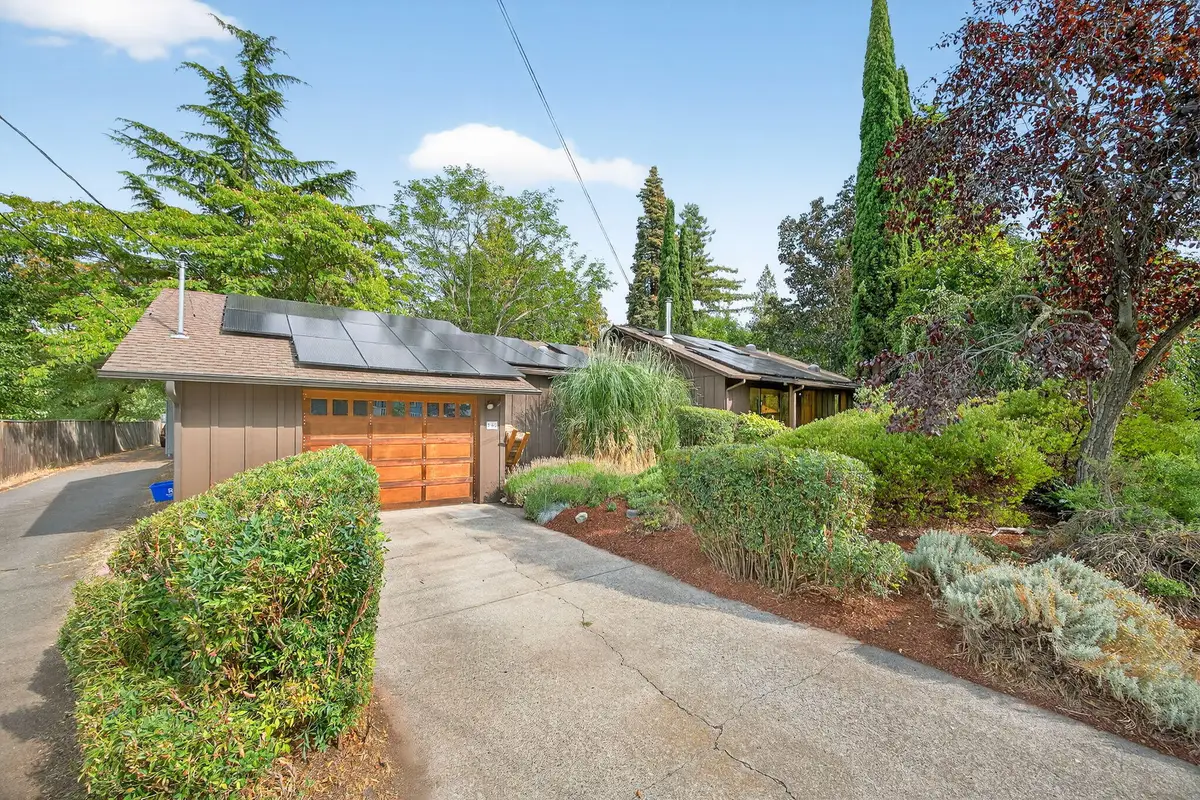 740 Park, Ashland, OR 97520 - Image #1