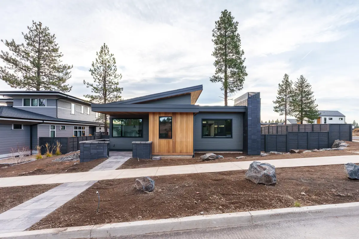 3371 NW Leavitt, Bend, OR 97703 - Image #1