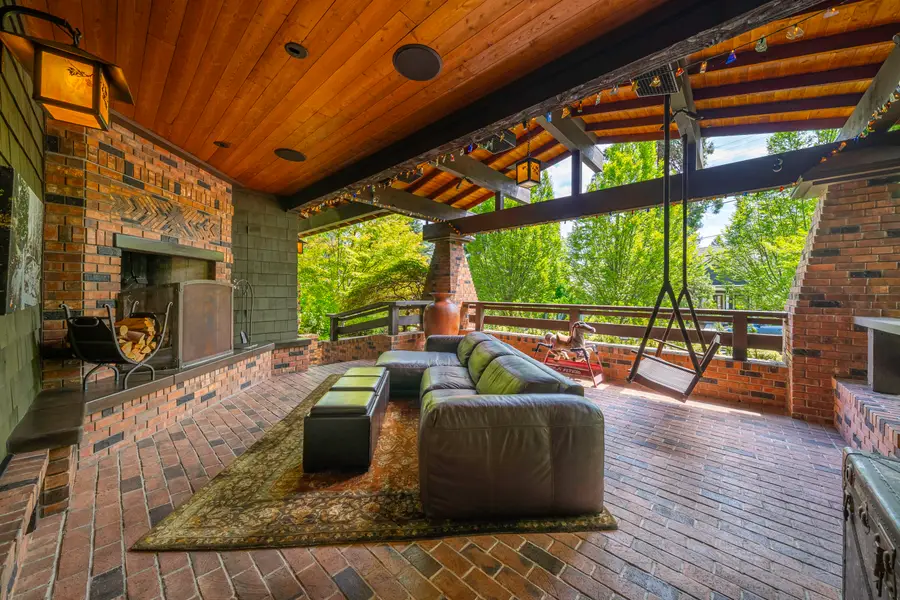 99 Granite, Ashland, OR 97520 - Image #2