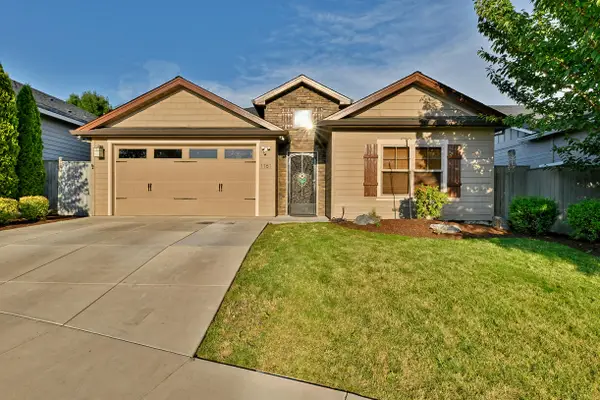 1161 Banyan, Medford, OR 97504