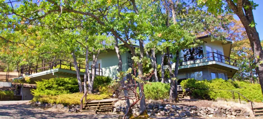 55 Birnam Wood, Ashland, OR 97520 - Image #2