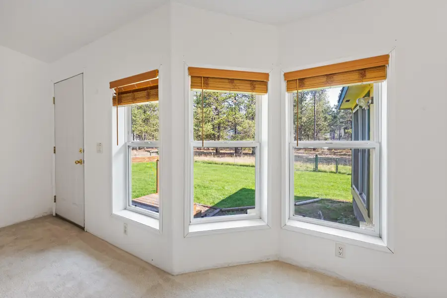 16115 Del Pino, La Pine, OR 97739 - Image #3