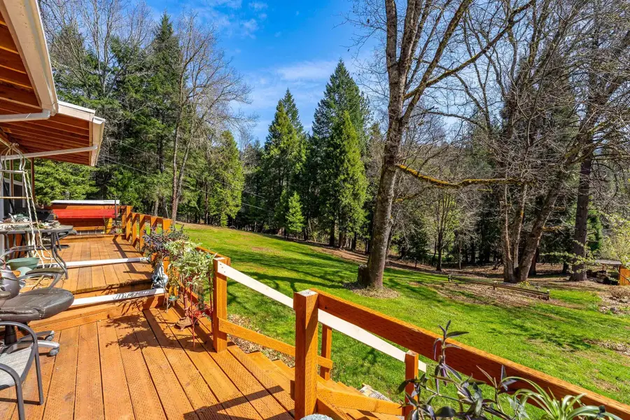 206 Lower Wolf Creek, Wolf Creek, OR 97497 - Image #3