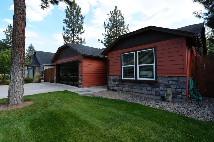 1639 W Williamson, Sisters, OR 97759 - Image #2