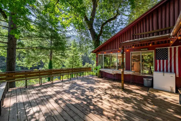 7800 Rogue River, Agness, OR 97406