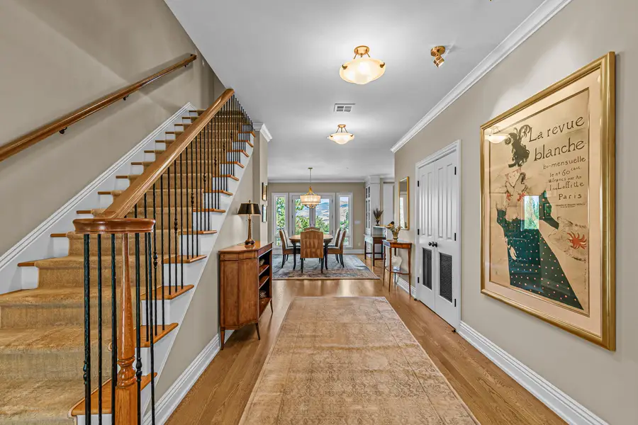 551 Strawberry, Ashland, OR 97520 - Image #3