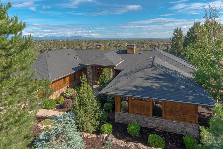 10811 Ironstone Court, Redmond, OR 97756 - Image #2