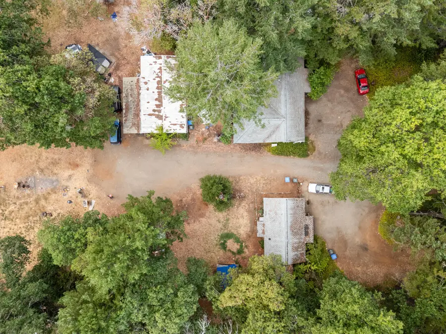 701 Caves, Cave Junction, OR 97523 - Image #2