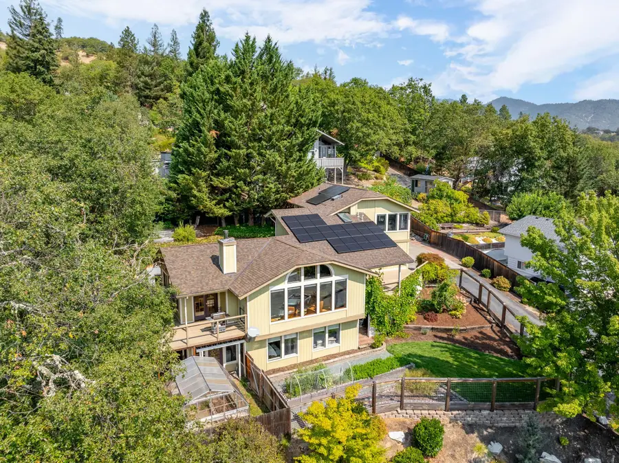 1748 NW Crescent Drive, Grants Pass, OR 97526 - #2