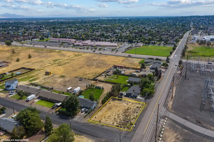 3478 SW Glacier Avenue, Redmond, OR 97756 - #3