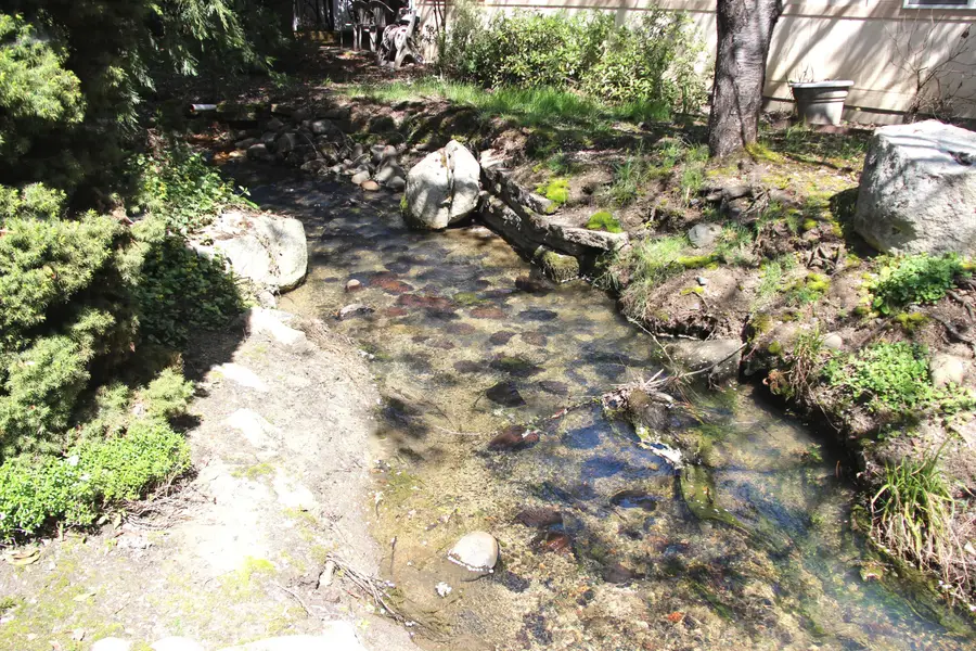 214 NW Creekside, Grants Pass, OR 97526 - Image #2