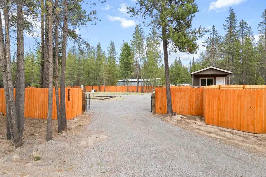 51460 Pengra, La Pine, OR 97739 - Image #3