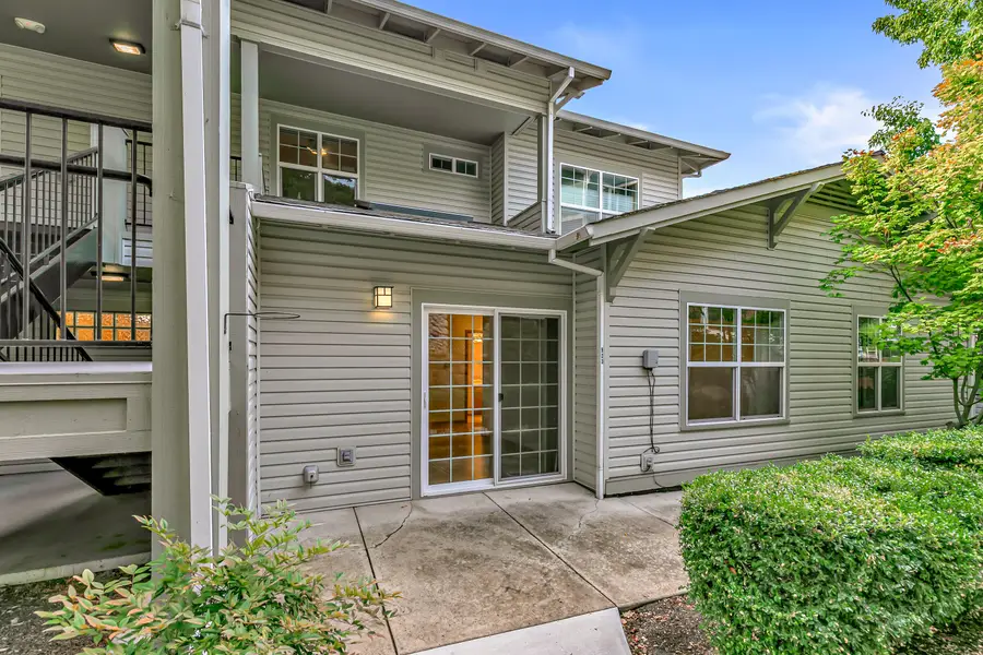 923 Mountain Meadows, Ashland, OR 97520 - Image #2