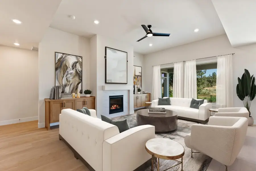 3039 NE Brownstone, Bend, OR 97701 - Image #2