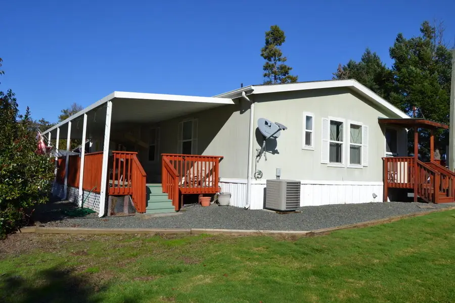 965 Galice, Merlin, OR 97532 - Image #2