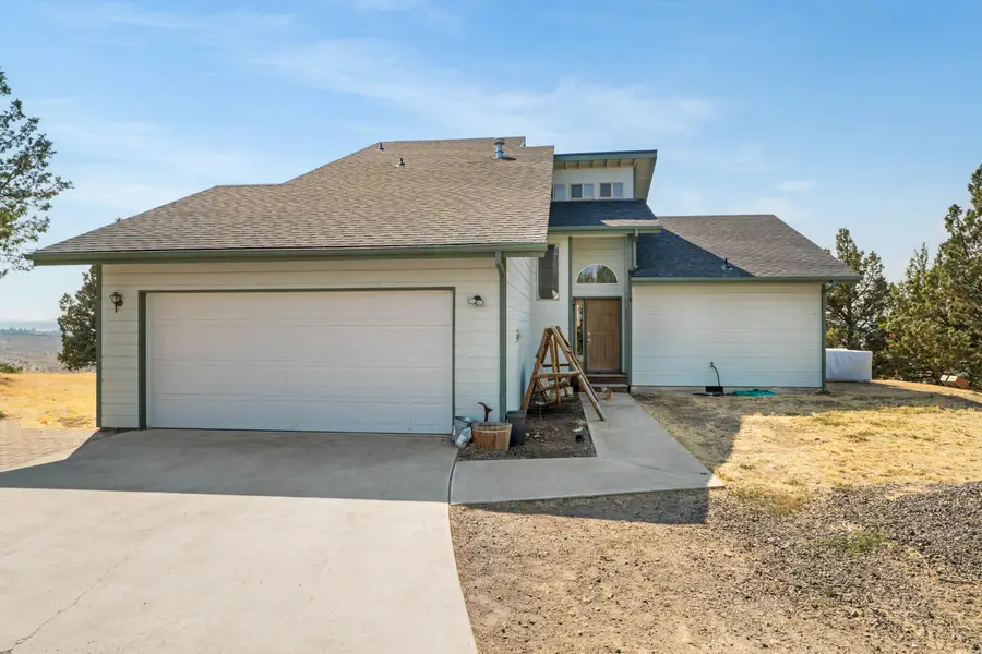 1925 NE Loucks, Madras, OR 97741 - Image #3