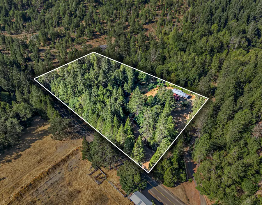 21875 E Evans Creek, White City, OR 97503 - Image #3