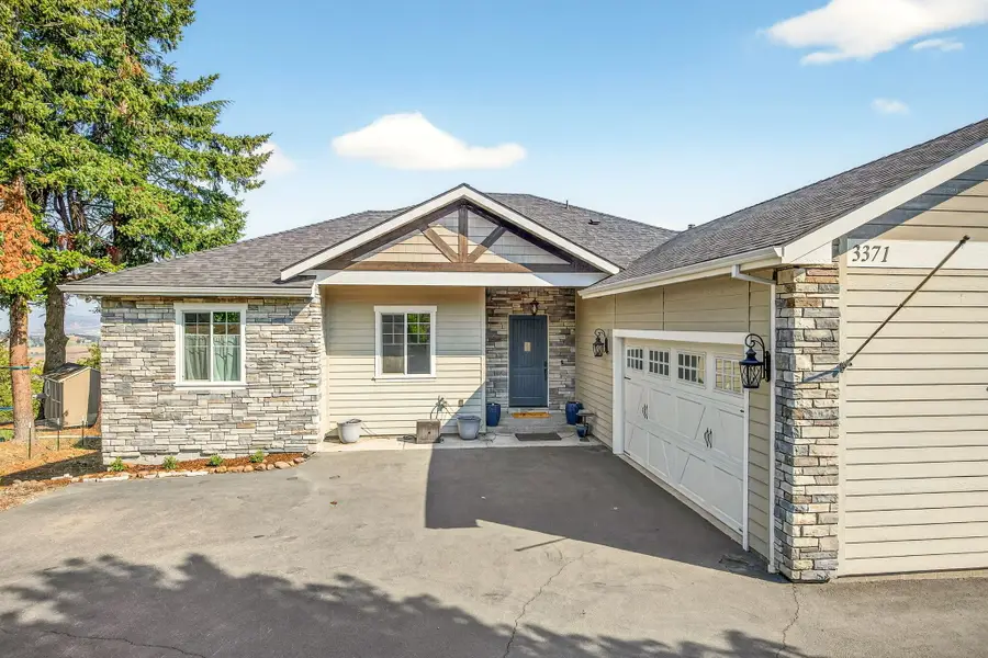 3371 Annapolis Drive, Medford, OR 97504 - #2