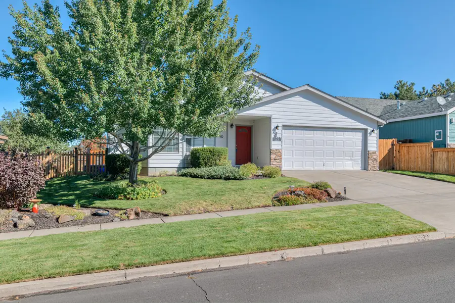 3318 Hoona, Bend, OR 97701 - Image #3