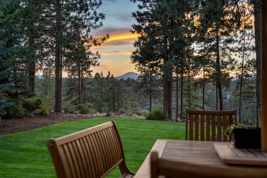 61375 Huckleberry, Bend, OR 97702 - Image #2